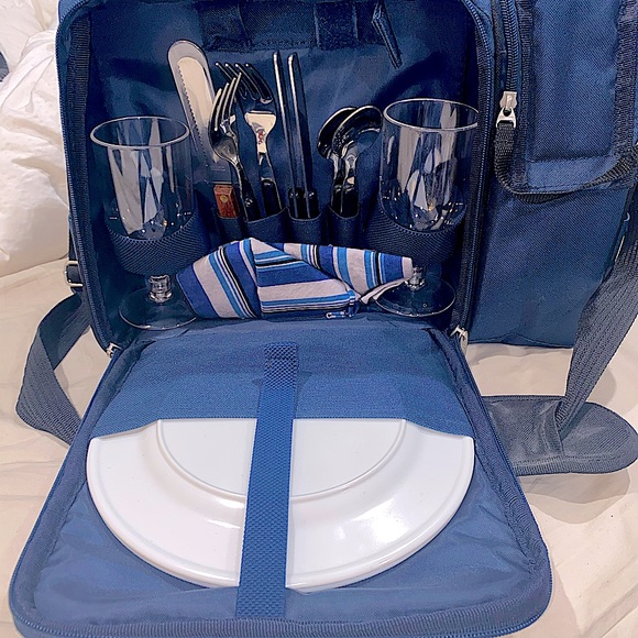 🌸💦 🧺 WaterProof Picnic Time Malibu Insulated Picnic Cooler 🧺💦🌸 - Picture 3 of 16